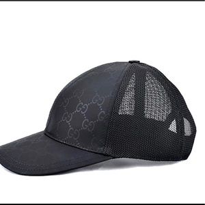 Authentic Gucci 51950 Nylon baseball hat. Lovely!
